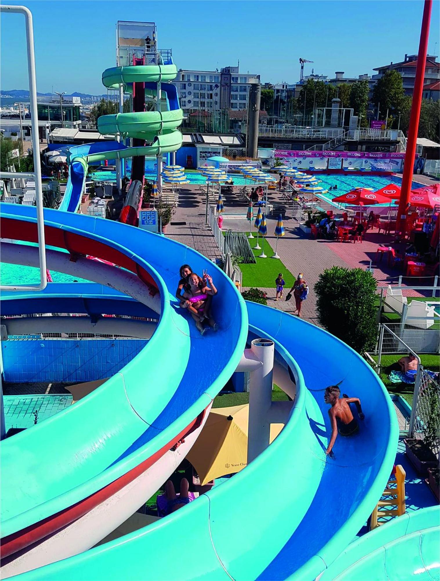 Hotel Giorg - Waterpark Included Rímini Exterior foto